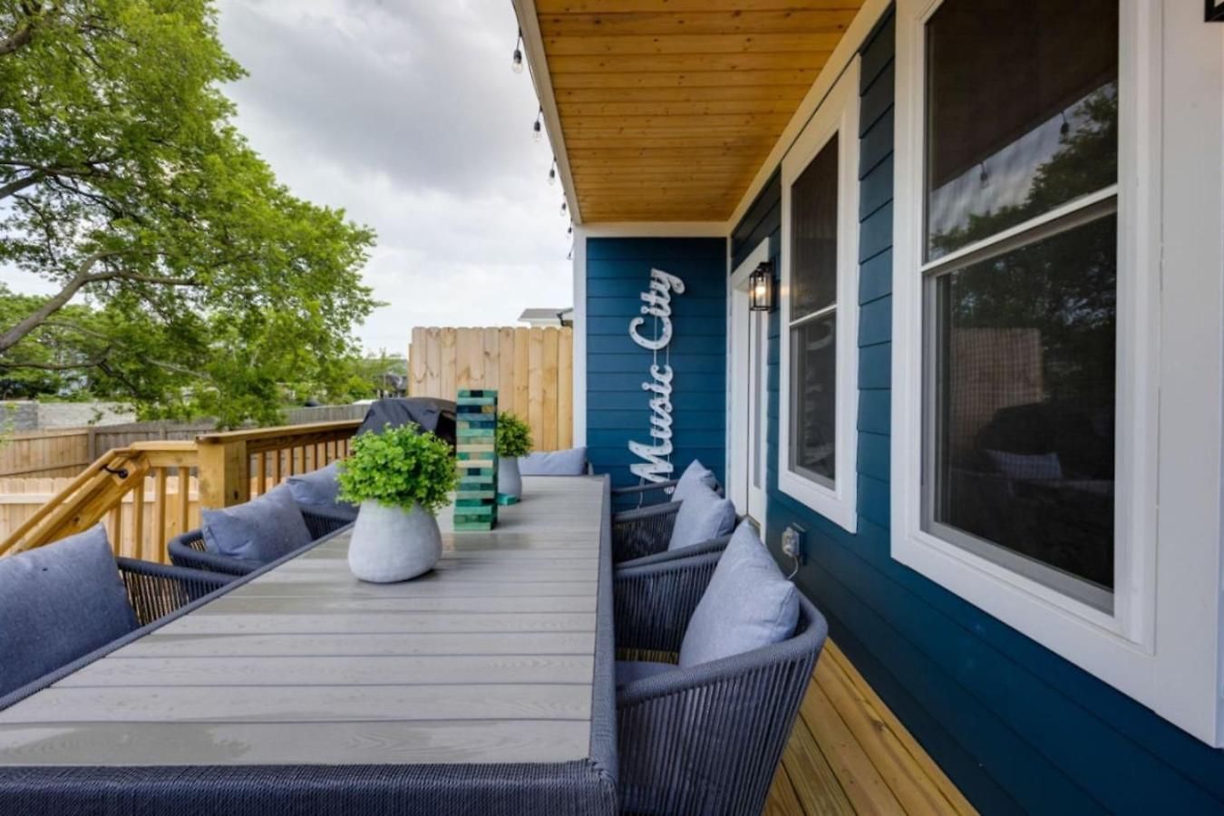 Holiday home Nations Elegance Rooftop And Private Patio Nashville