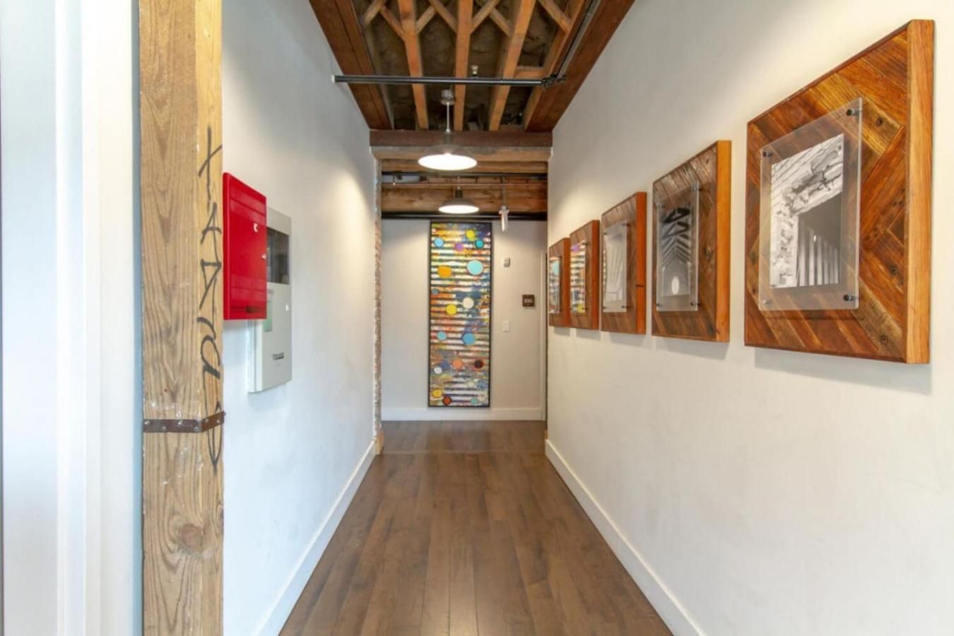 Stylish With Urban Charm Apartment *