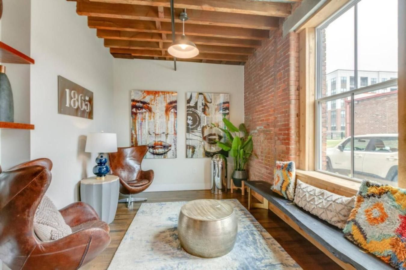 Stylish With Urban Charm Apartment Nashville