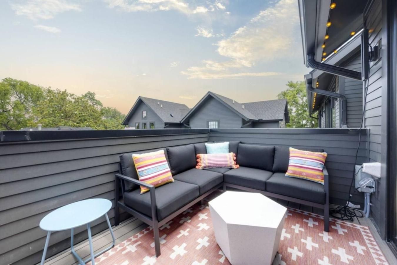 Holiday home Music Row Country Retreat Balcony And Hot Tub *