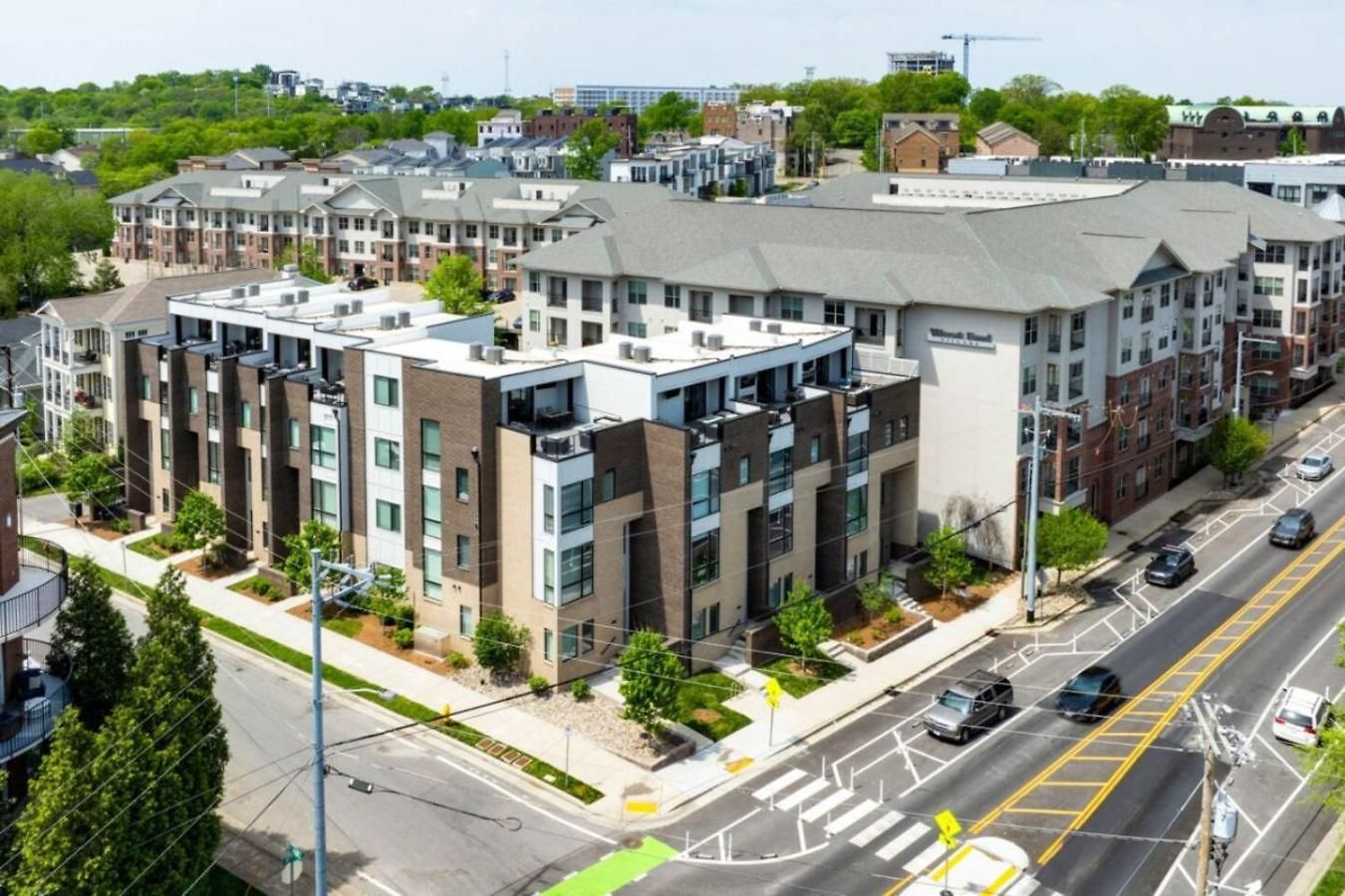 Metro Charm - Rooftop Lounge - Hot Tub