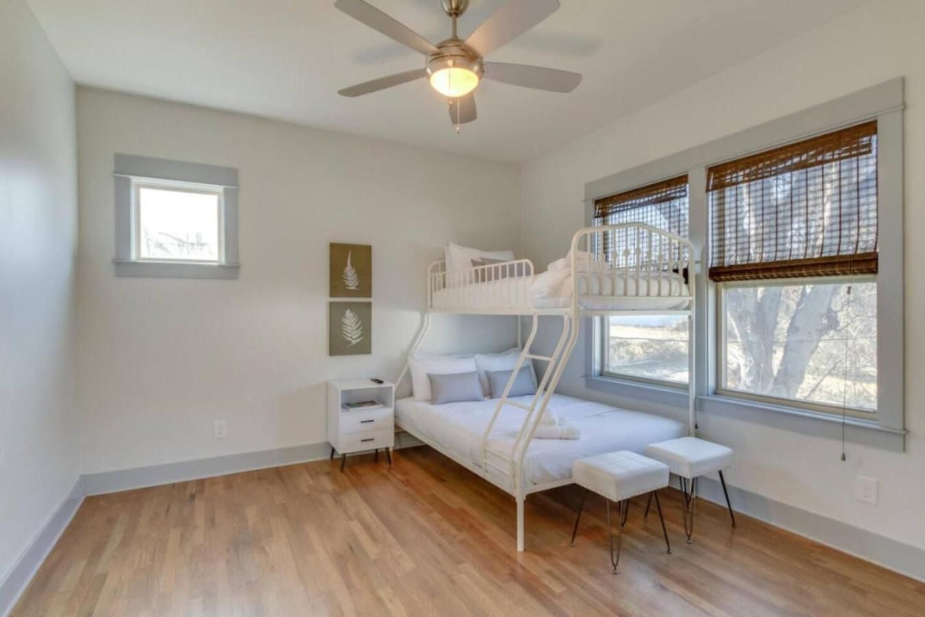 Cleveland Park Charmer- Full Kitchen- Private Yard Holiday home