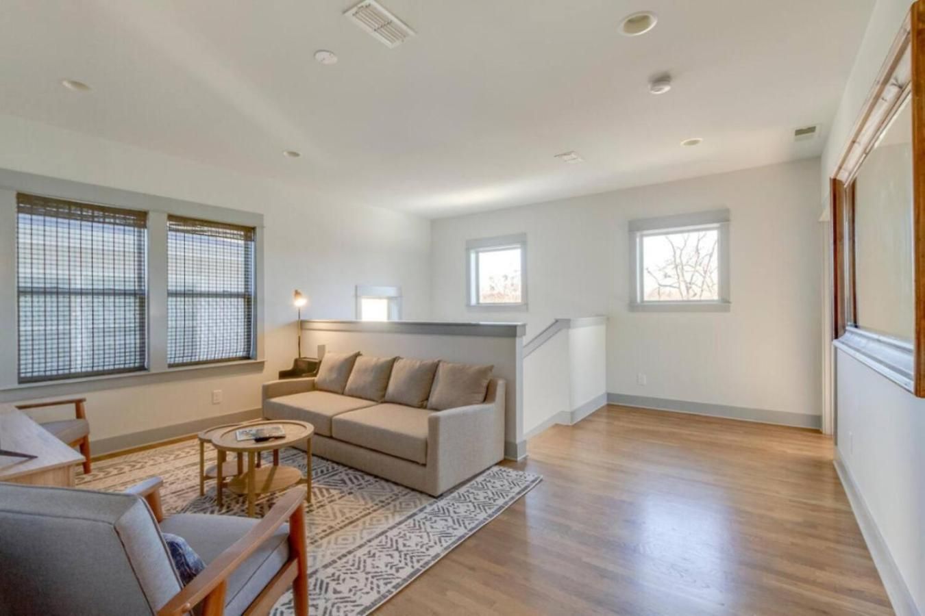 Holiday home Cleveland Park Charmer- Full Kitchen- Private Yard *