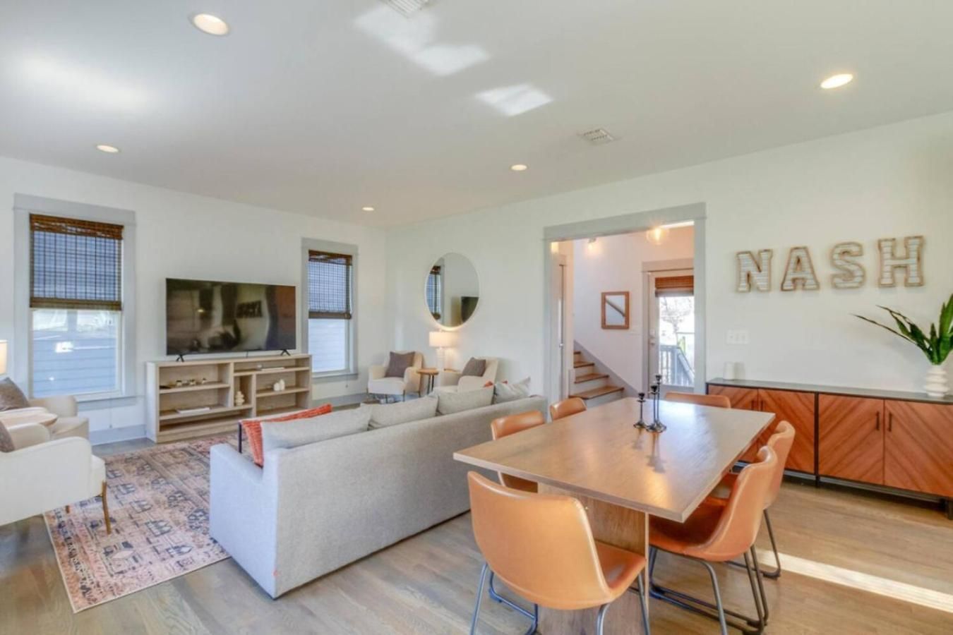 Cleveland Park Charmer- Full Kitchen- Private Yard *