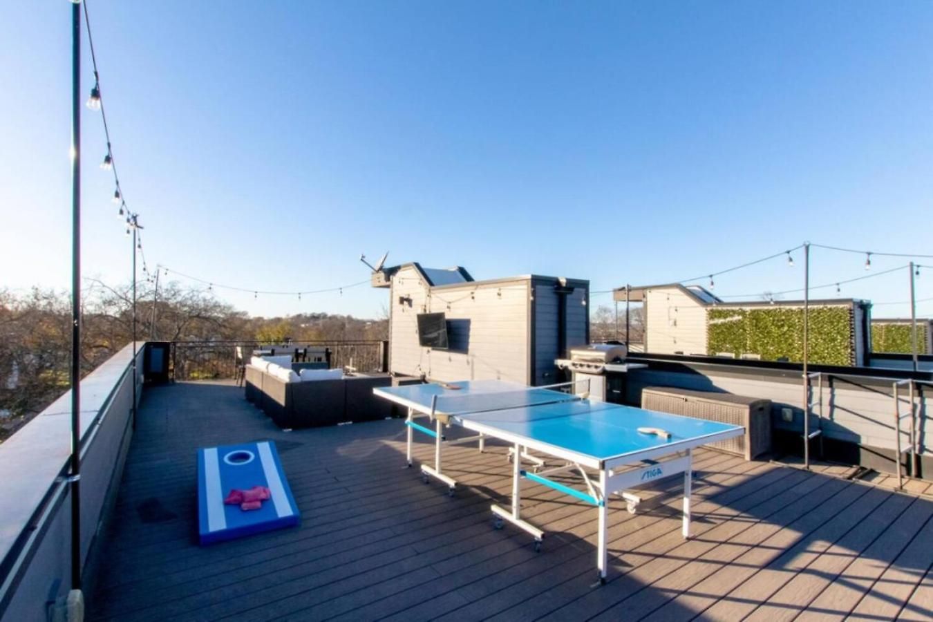Holiday home Spacious And Modern 2 Rooftops Stage Games And *