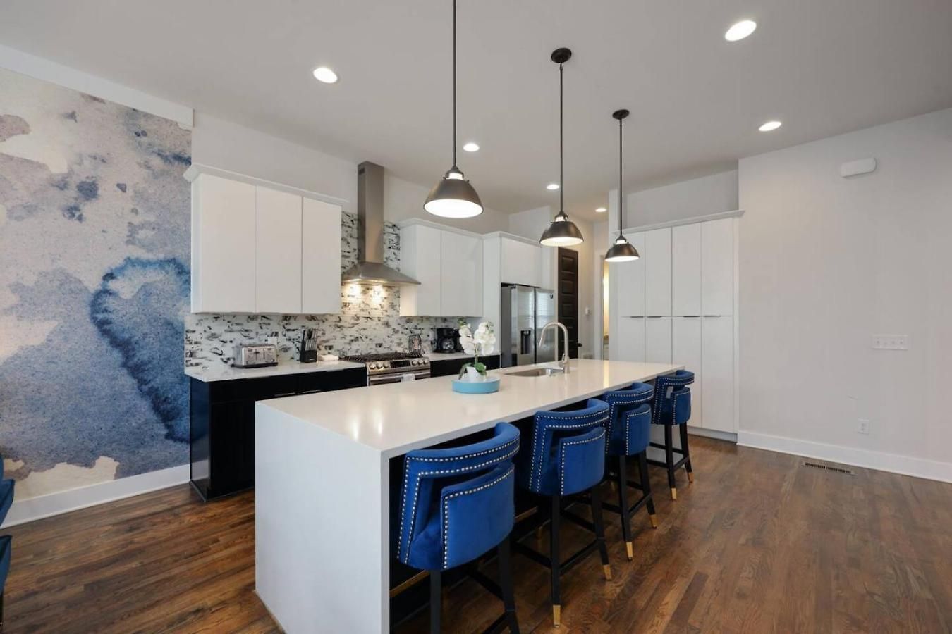Two Townhomes - Hot Tubs And Rooftop Balconies * Nashville