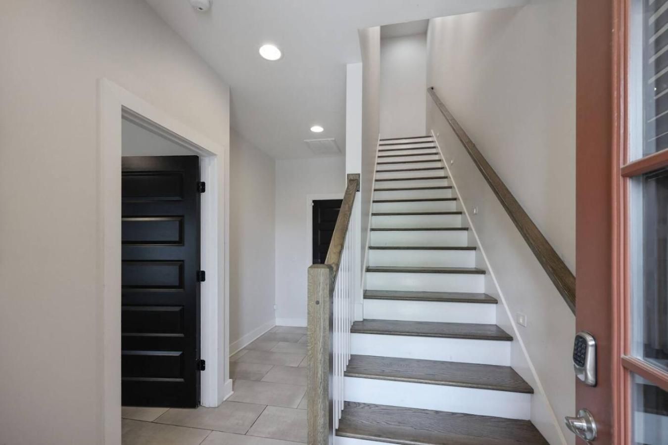 Holiday home Two Townhomes - Hot Tubs And Rooftop Balconies Nashville