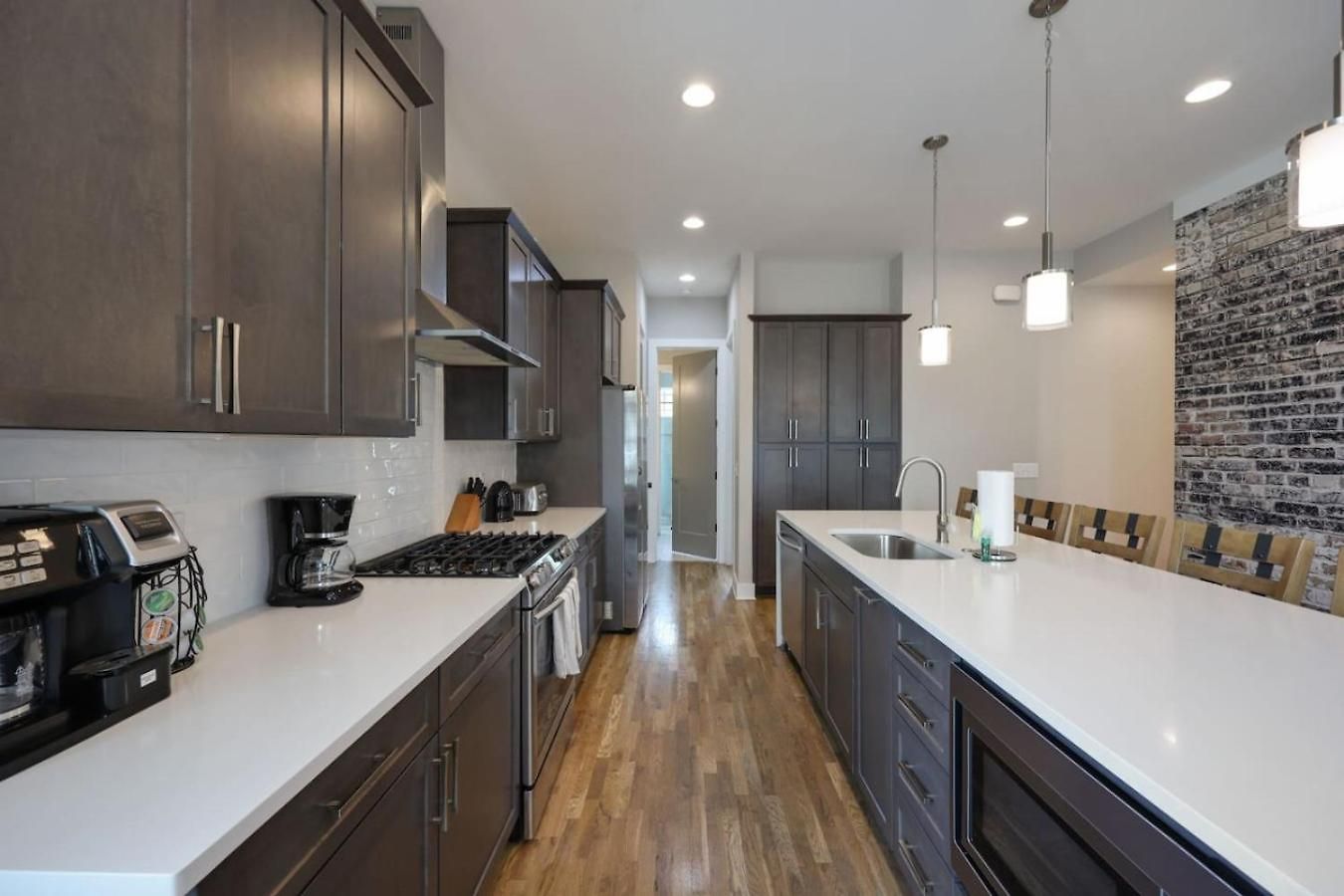 Two Townhomes - Hot Tubs And Rooftop Balconies Holiday home *