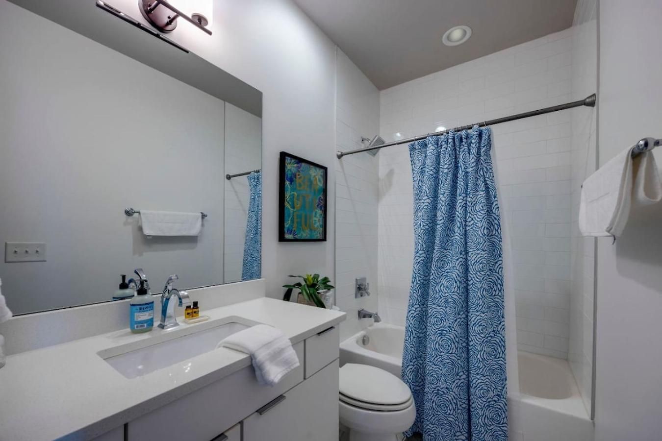 Holiday home Luxury Double Townhomes With Two Huge Sky Rooftops *
