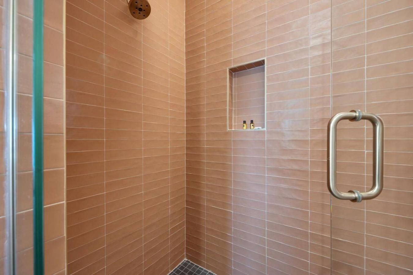 Music Abode And Cowgirl Up Dual Townhomes *