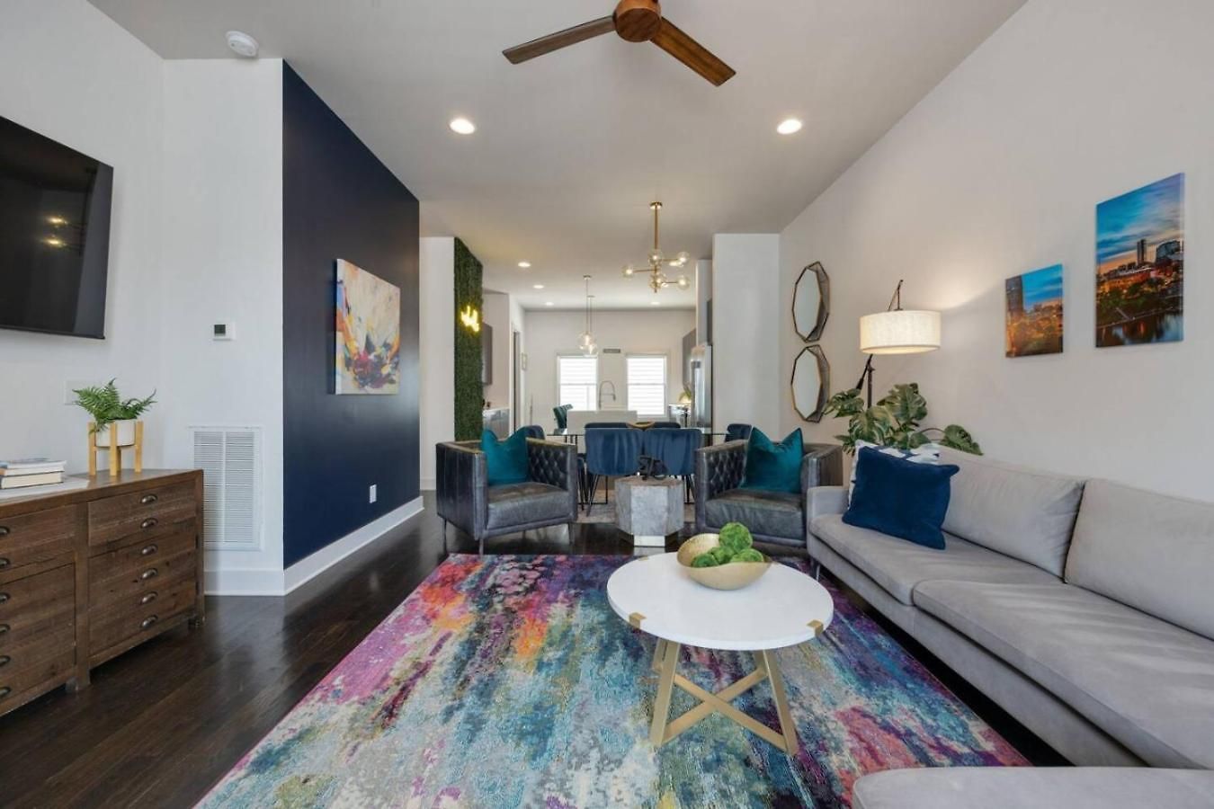 Luxury Double Townhomes With Two Huge Sky Rooftops Holiday home Nashville