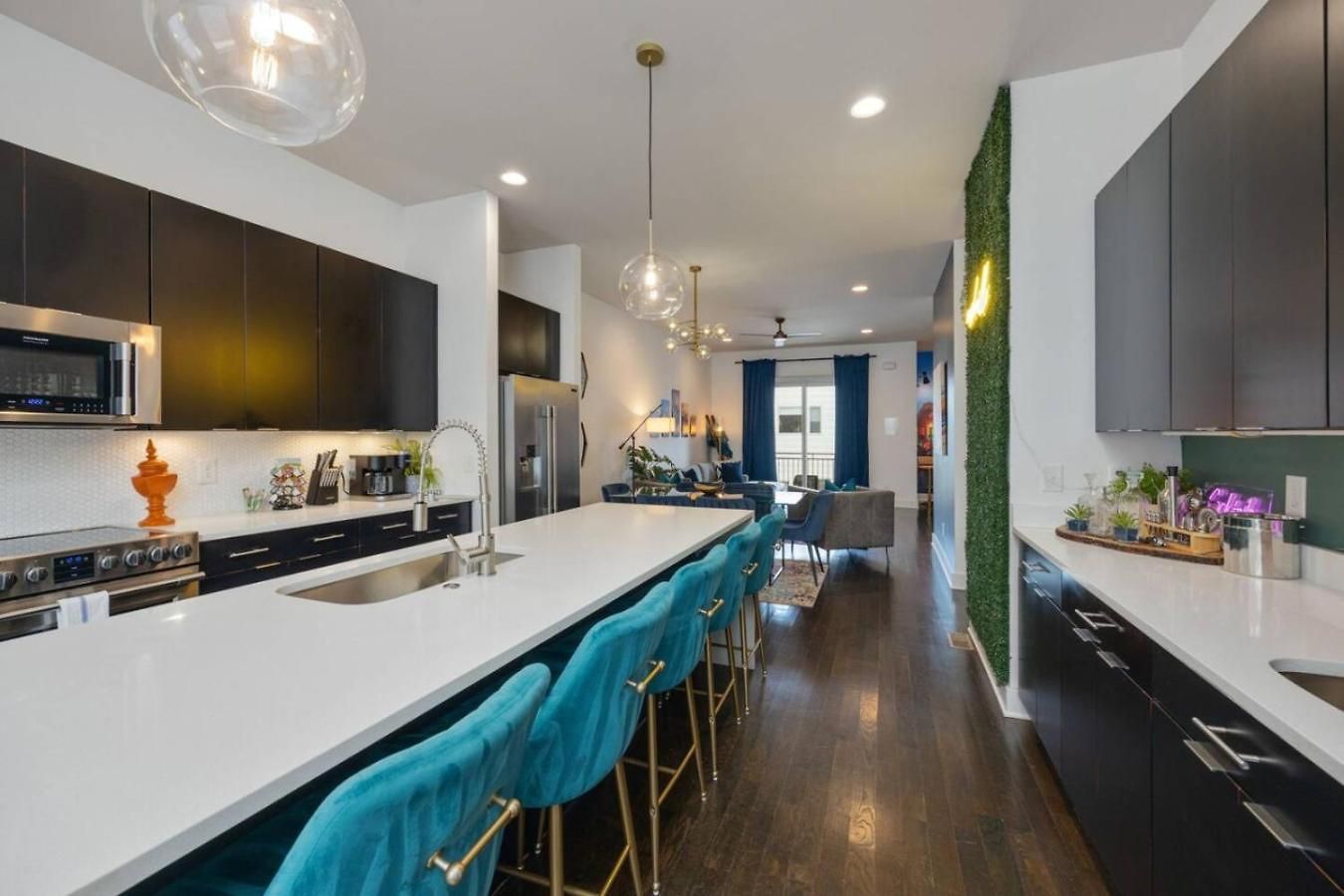 Luxury Double Townhomes With Two Huge Sky Rooftops Holiday home