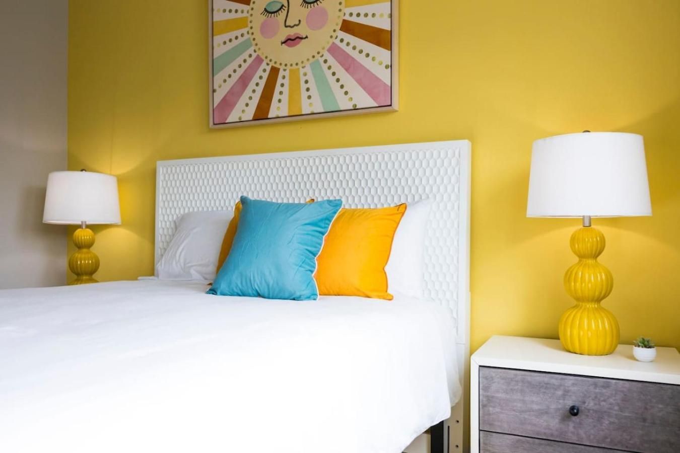 Hey Dolly Denim Dual Townhomes * Nashville