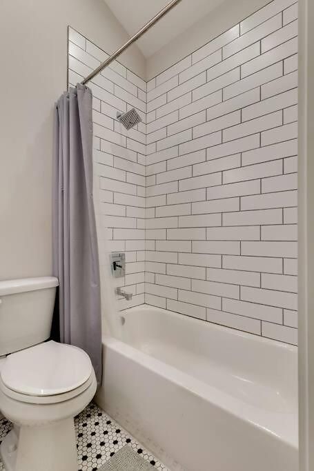 Apartment West End 4 Bd,4bath Walk To Bars-close To Broadway Nashville