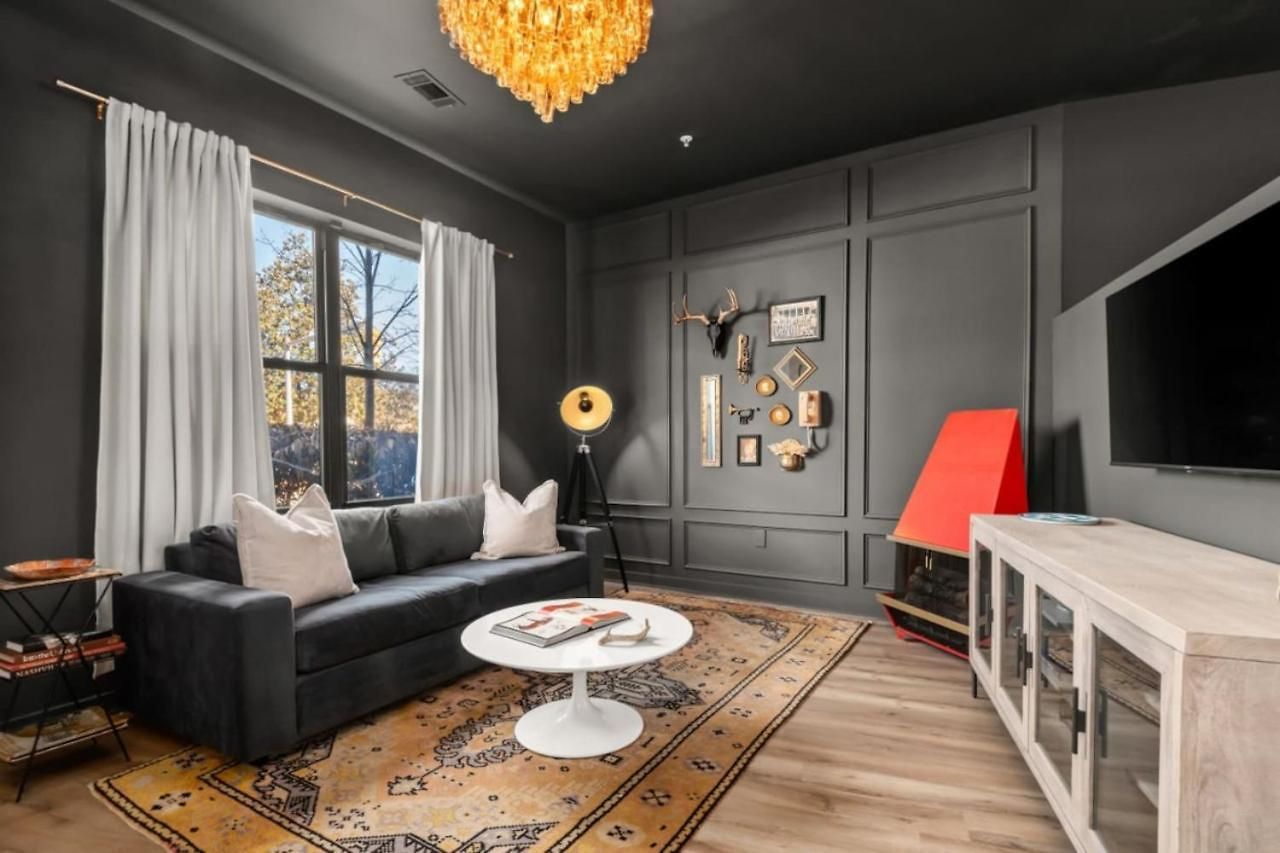 Music Row Pearls With Vandy And Belmont At Your Doorstep Apartment Nashville