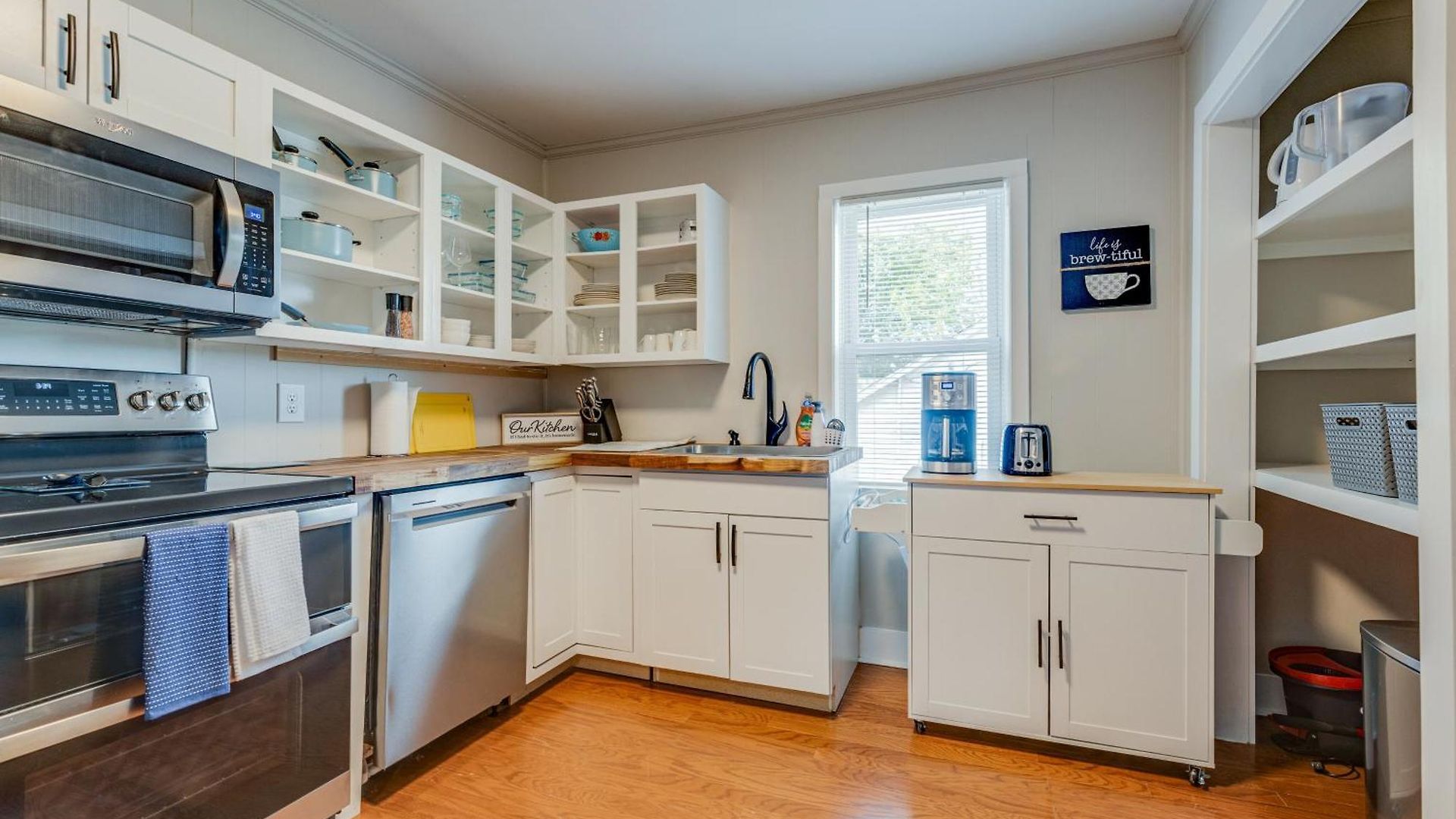 Midtown, Centennial, Vanderbilt Cozy, Cute, Private, And Very Convenient - 607 28th Ave. Unit A Holiday home