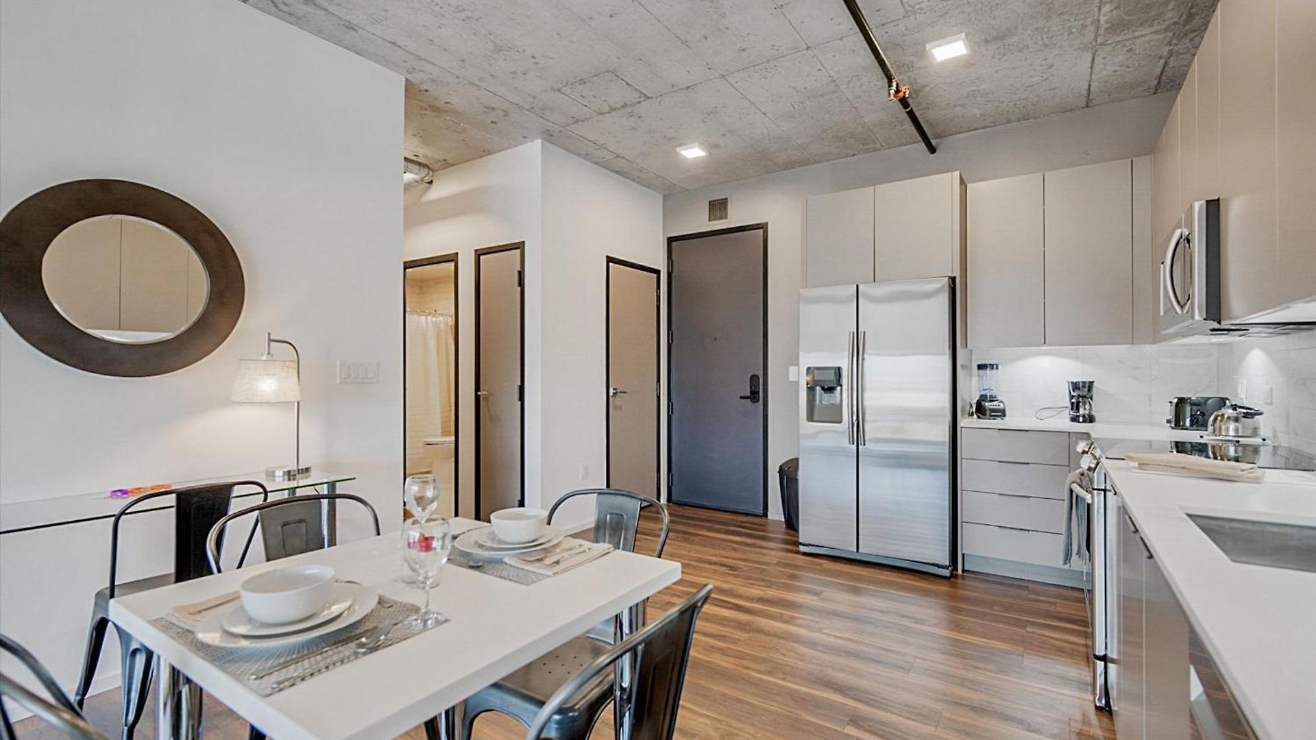 Global Luxury Downtown