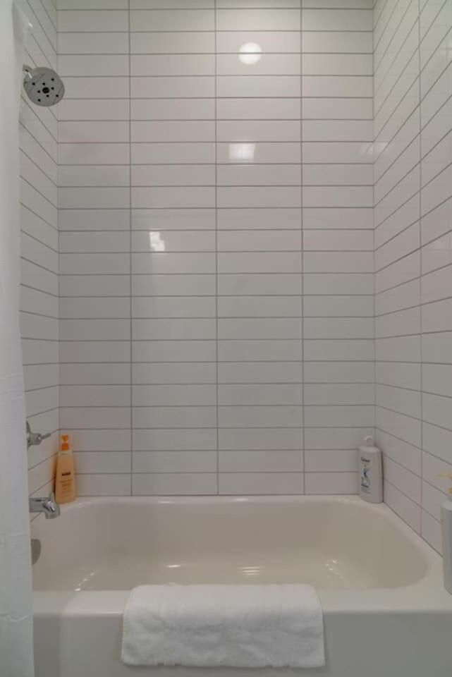 Getaway - Rooftop, Garage, Near Broadway! *
