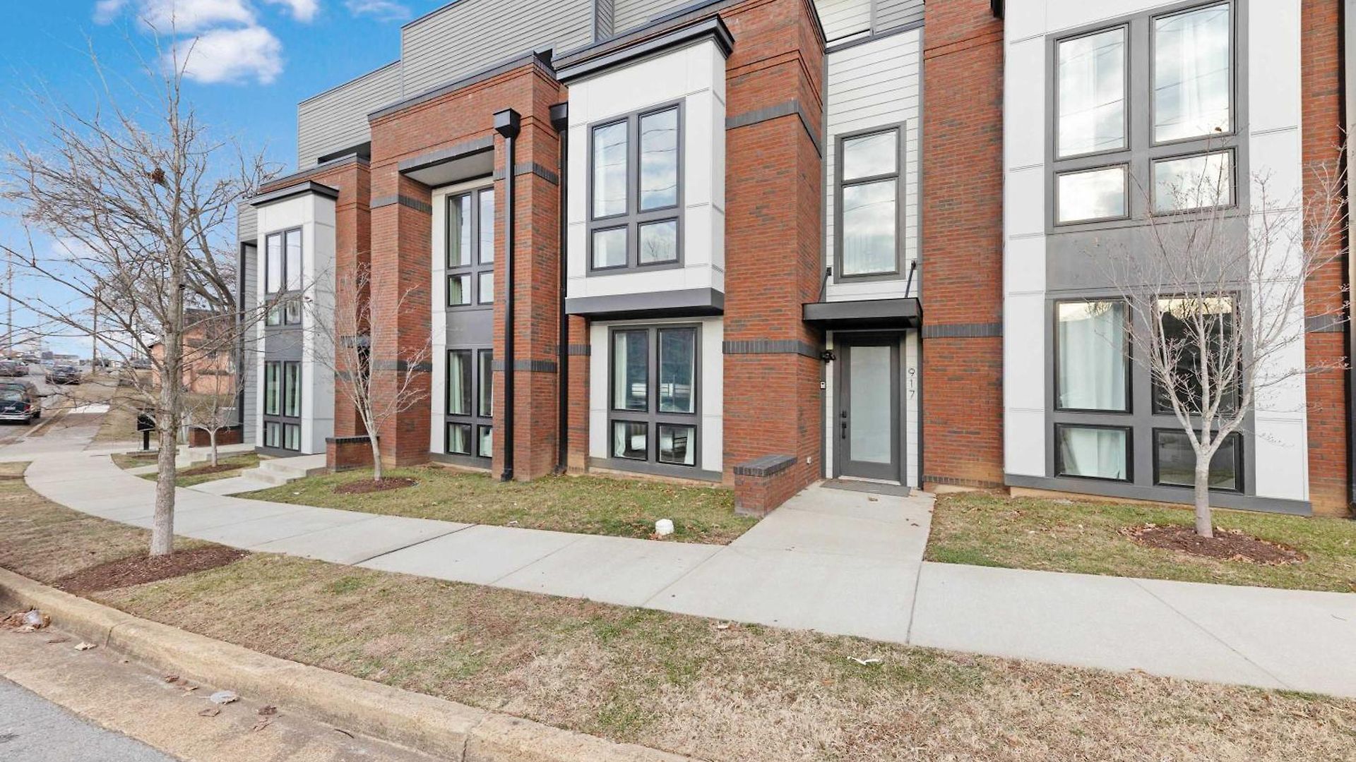 The Bluestem - Stylish Design, Rooftop With Firepit! * Nashville