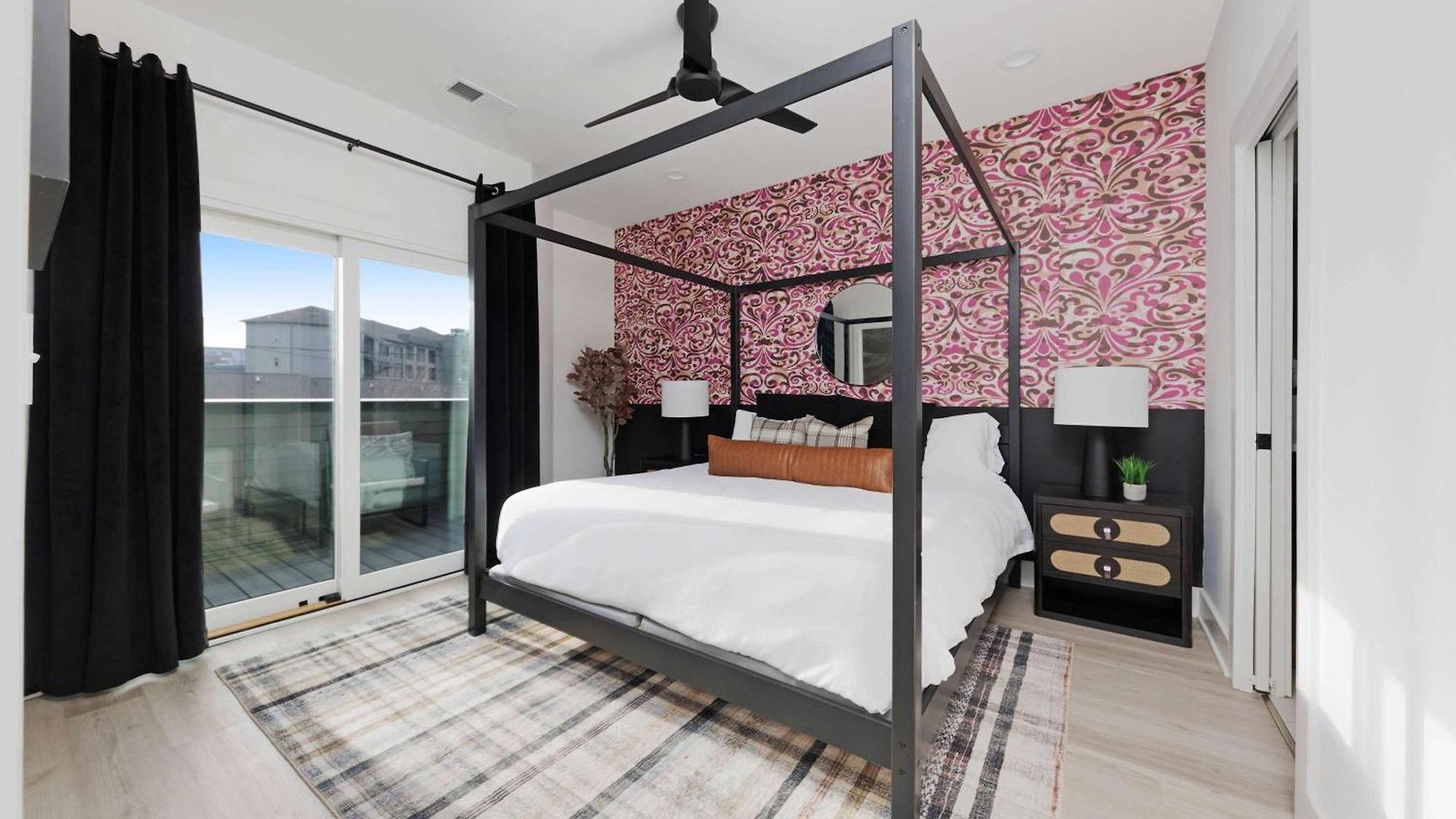 Holiday home The Bluestem - Stylish Design, Rooftop With Firepit! Nashville