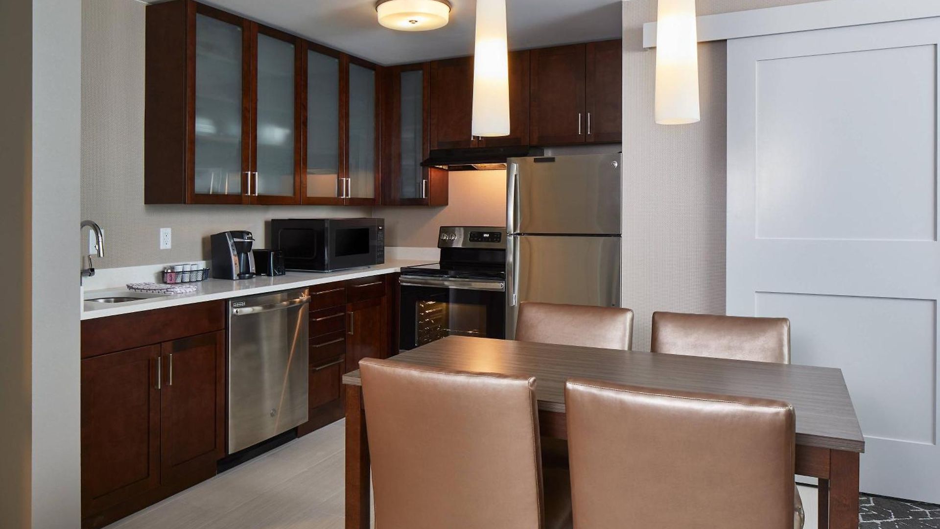 Hotel By Marriott Downtown/convention Center 3*