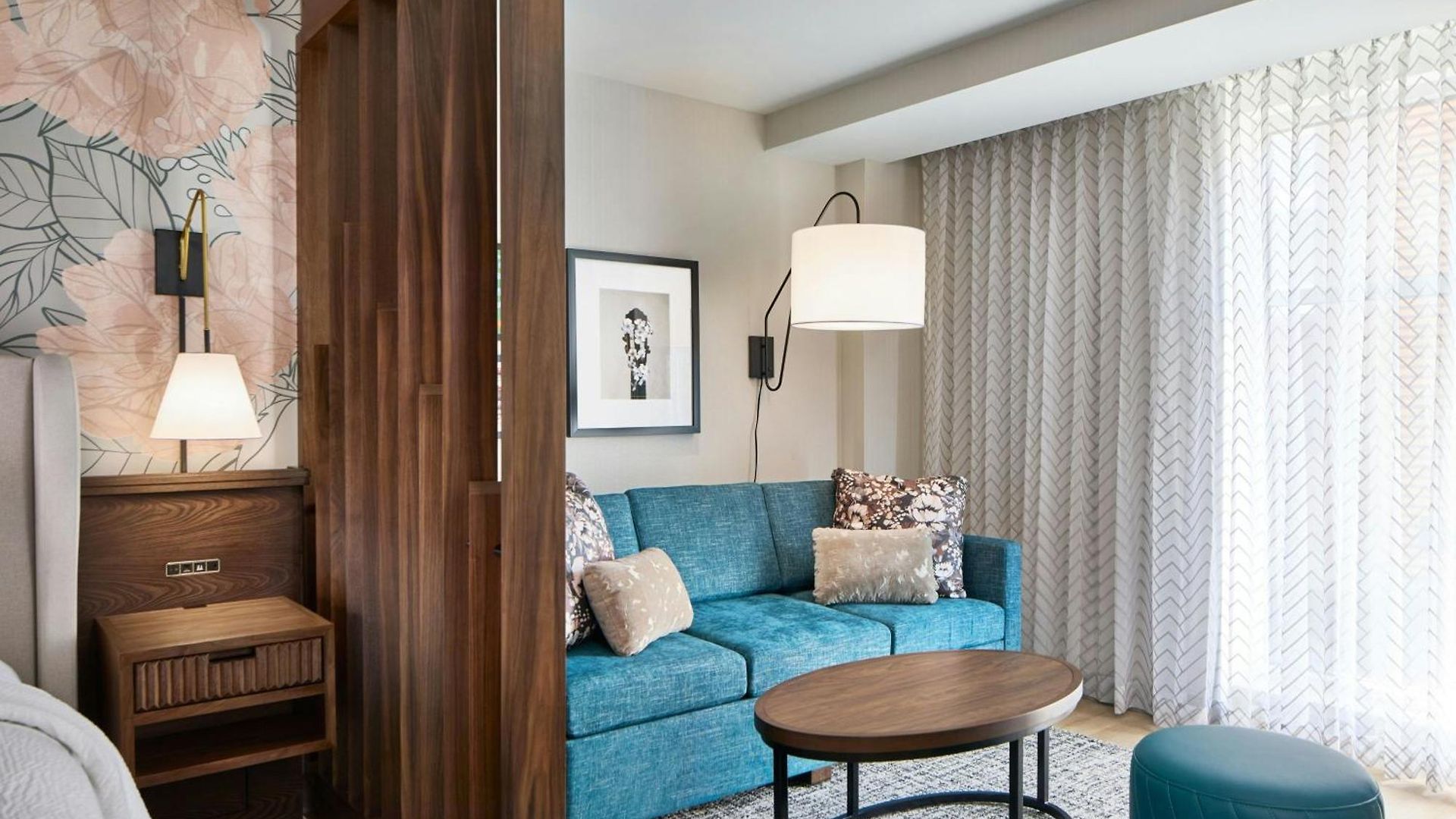 By Marriott Downtown/convention Center Hotel 3*