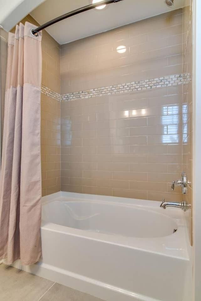 Modern 3 King Belmont Retreat With 2 Living Walk To Belmont & Vanderbilt Near Music Row The Gulch & 12th South 2 Miles To Broadway Large Dining Table Smart Tvs Parking 24 Hr Hospitality Holiday home *