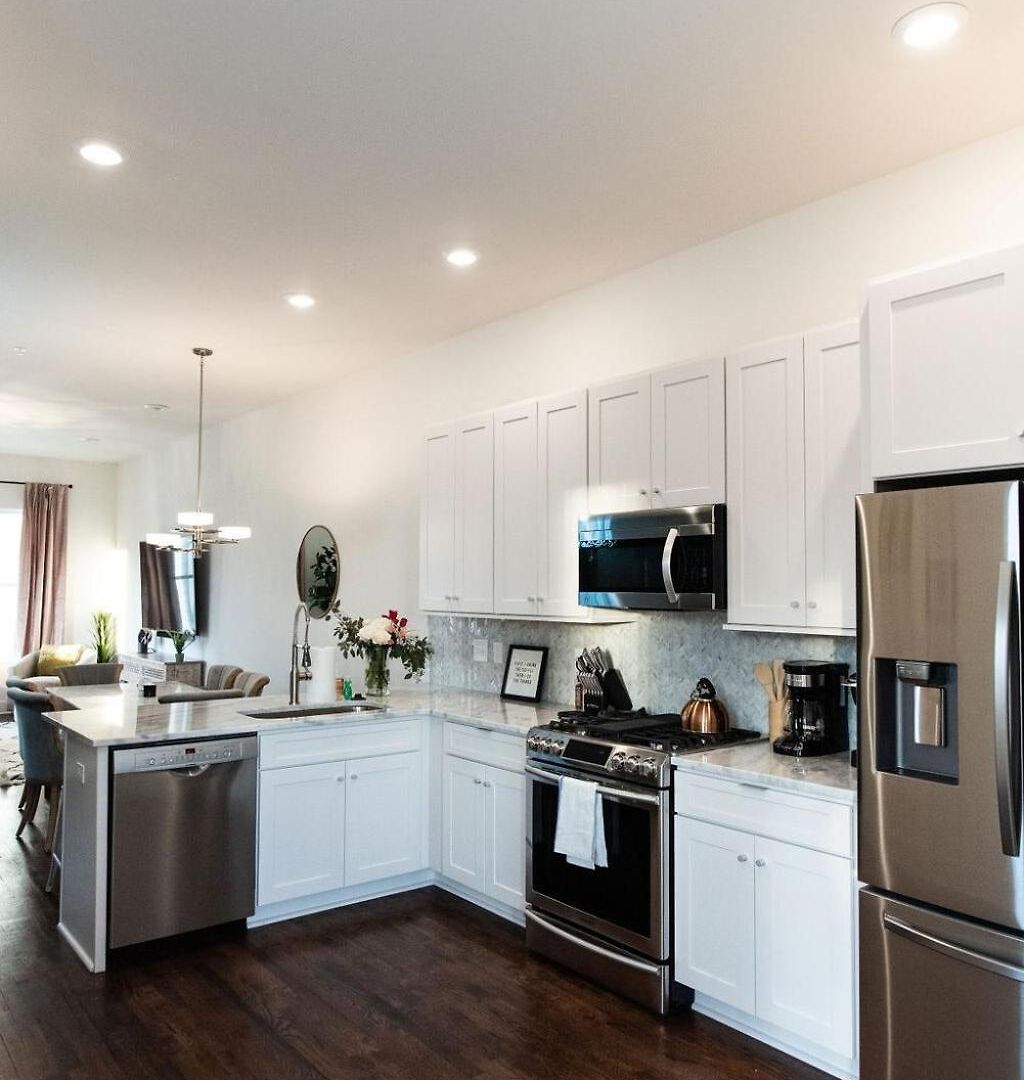 Holiday home Luxe Hillsboro Village Homes For 24 With 4 Patios, Rooftops And Garage Parking, Gourmet Kitchens And Smart Tvs, Walk To Vanderbilt, Pancake Pantry And Fido, 24hr Hospitality, 10 Min To Broadway And The Parthenon
