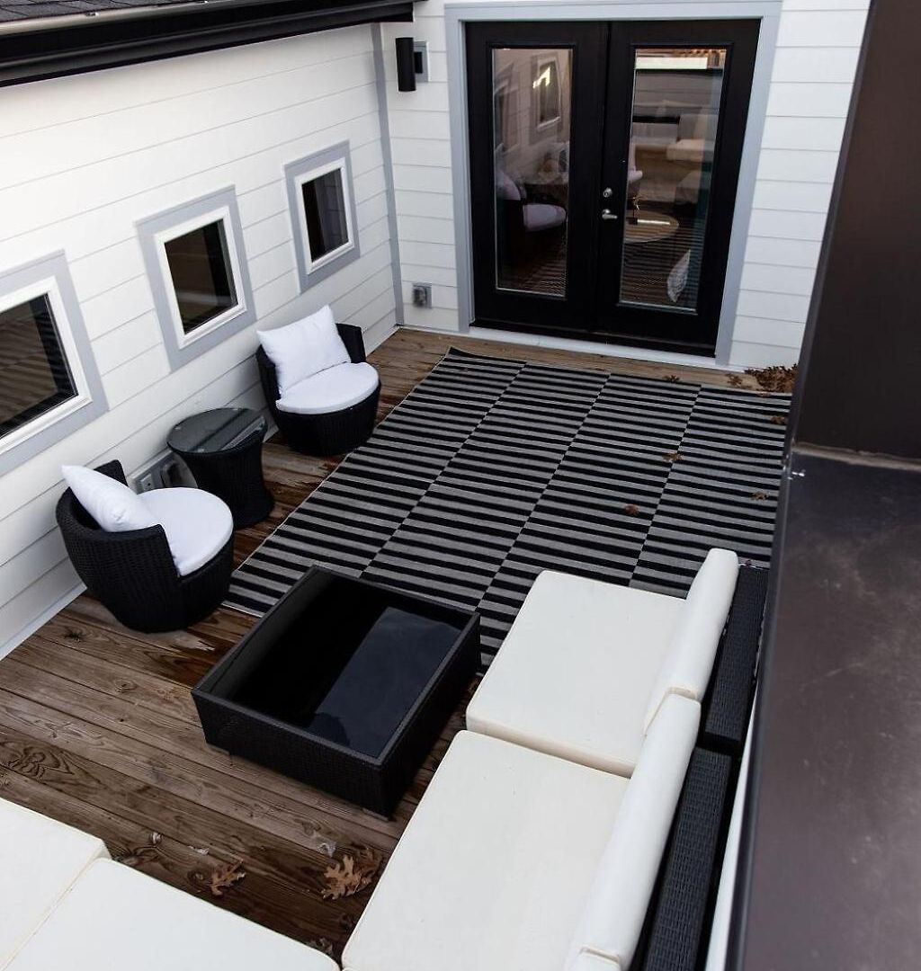 Hillsboro Village Retreat Garage Rooftop Deck Sleeps 12 Sophisticated Open Living & Gourmet Kitchen Smart Tvs Pet-friendly W Private Garage Walk To Vanderbilt Minutes To 12 South & Broadway 24 7 Hospitality Holiday home