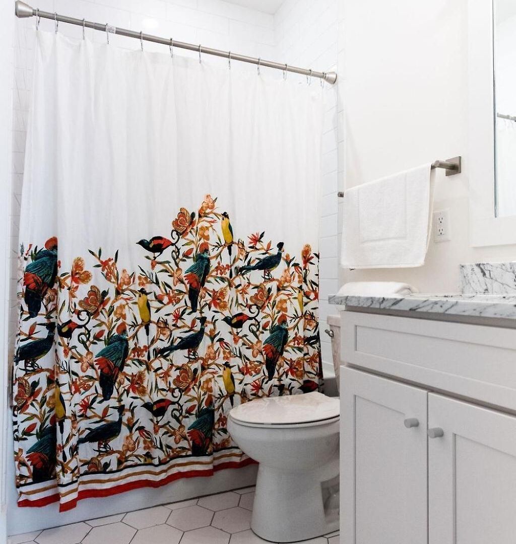 Holiday home Hillsboro Village Retreat Garage Rooftop Deck Sleeps 12 Sophisticated Open Living & Gourmet Kitchen Smart Tvs Pet-friendly W Private Garage Walk To Vanderbilt Minutes To 12 South & Broadway 24 7 Hospitality *