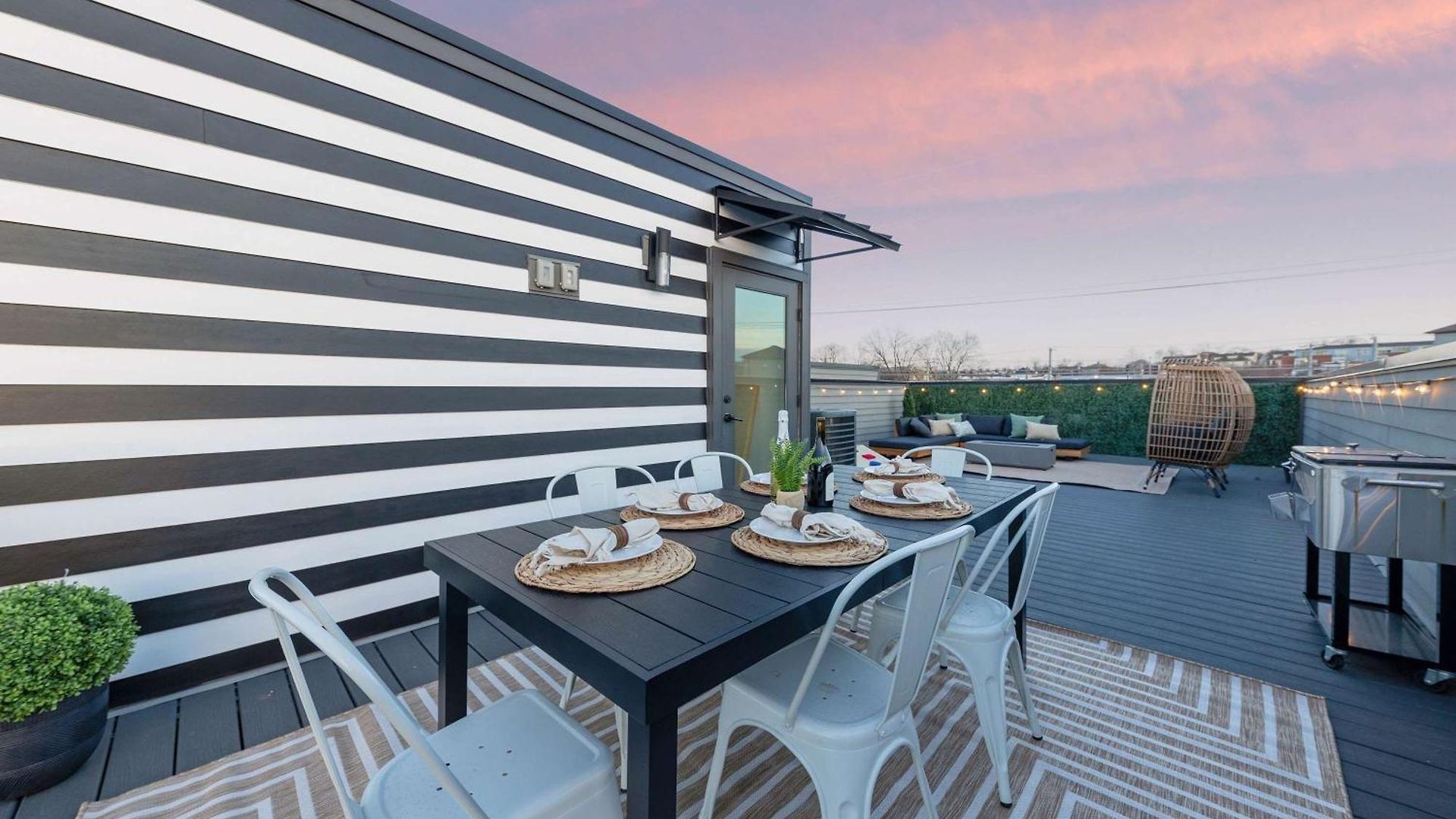 Holiday home The Camellia - Rooftop Patio & Dog Friendly! Nashville
