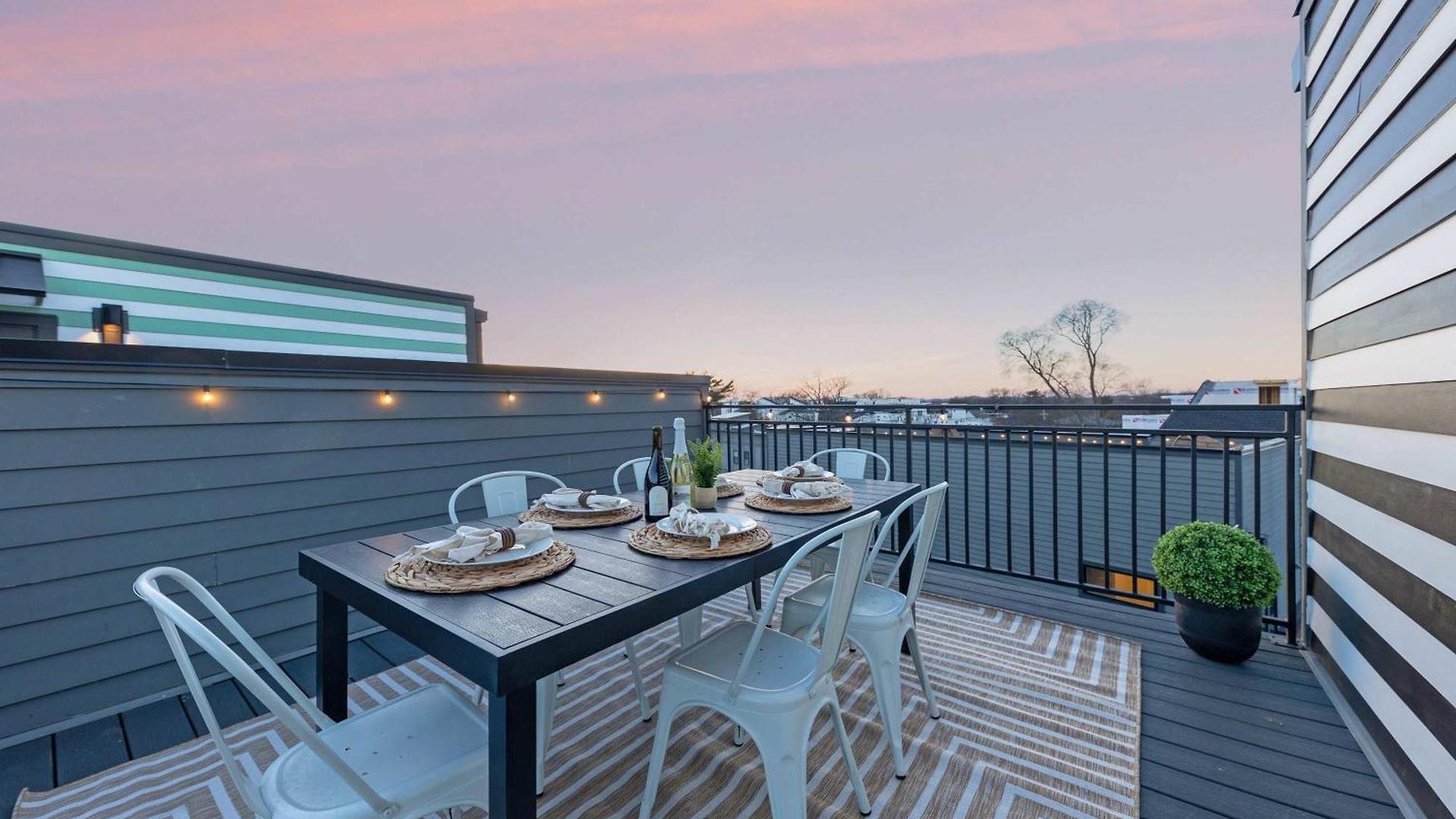 The Aster - Rooftop Patio 2 Miles To Broadway Holiday home Nashville