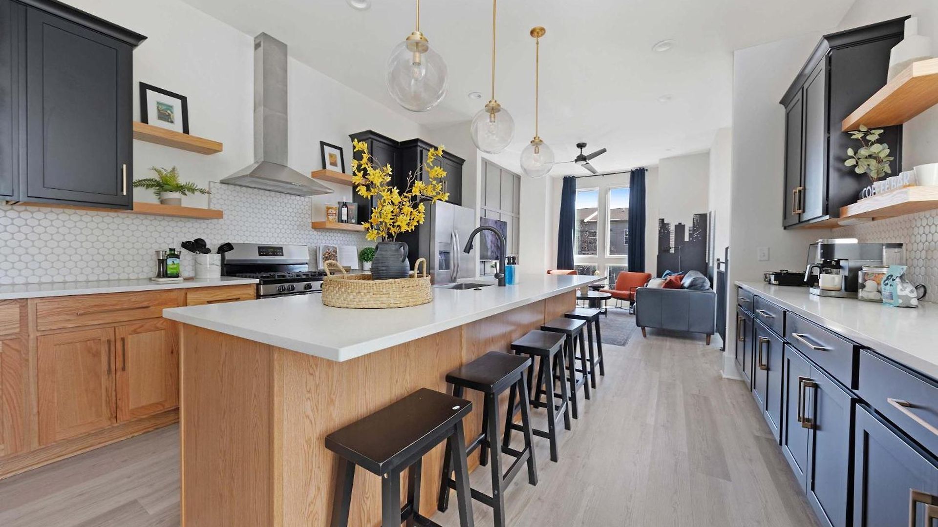 The Camellia - Rooftop Patio & Dog Friendly! Holiday home Nashville