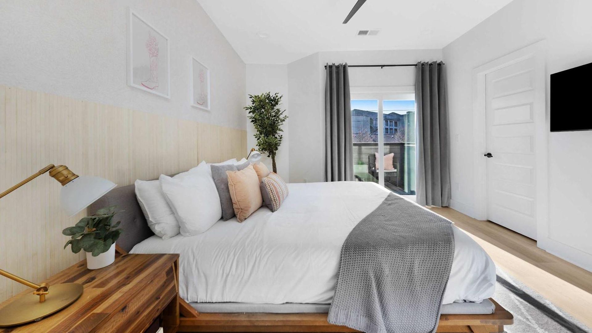 The Camellia - Rooftop Patio & Dog Friendly! Holiday home