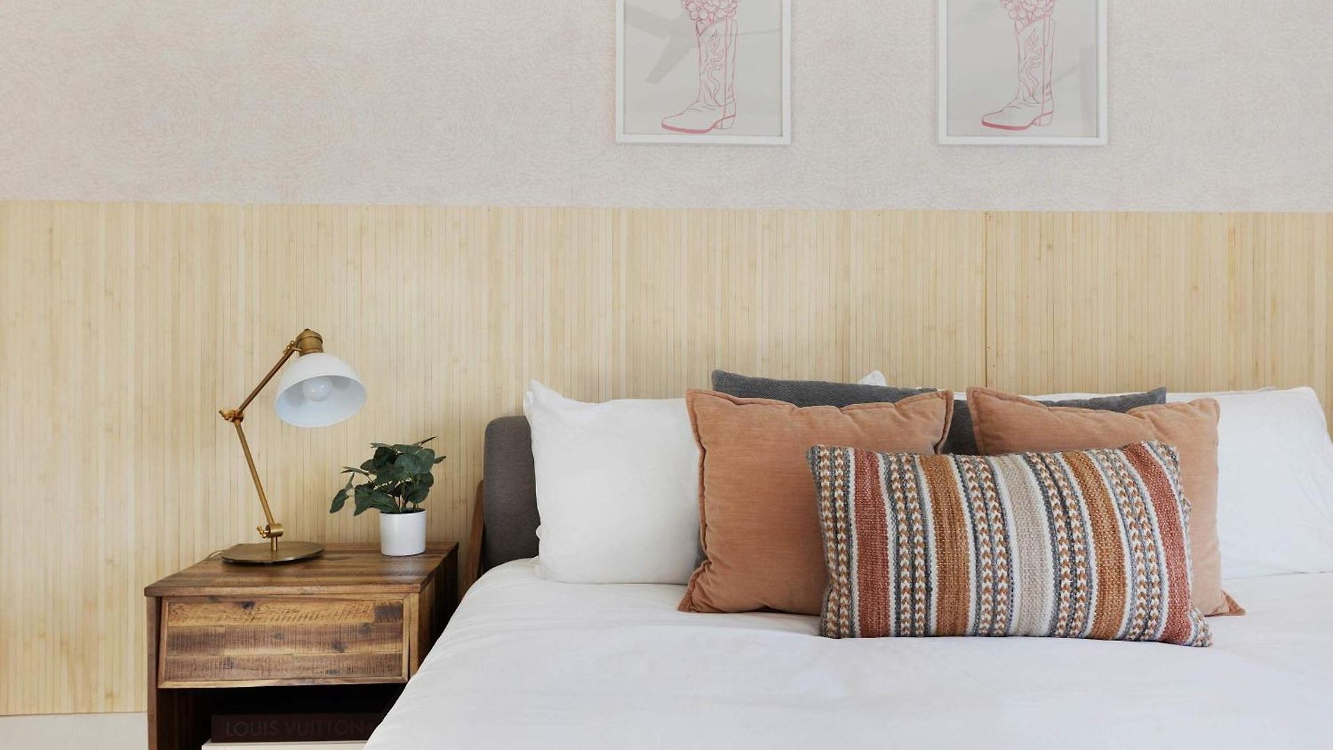 The Camellia - Rooftop Patio & Dog Friendly! Holiday home *