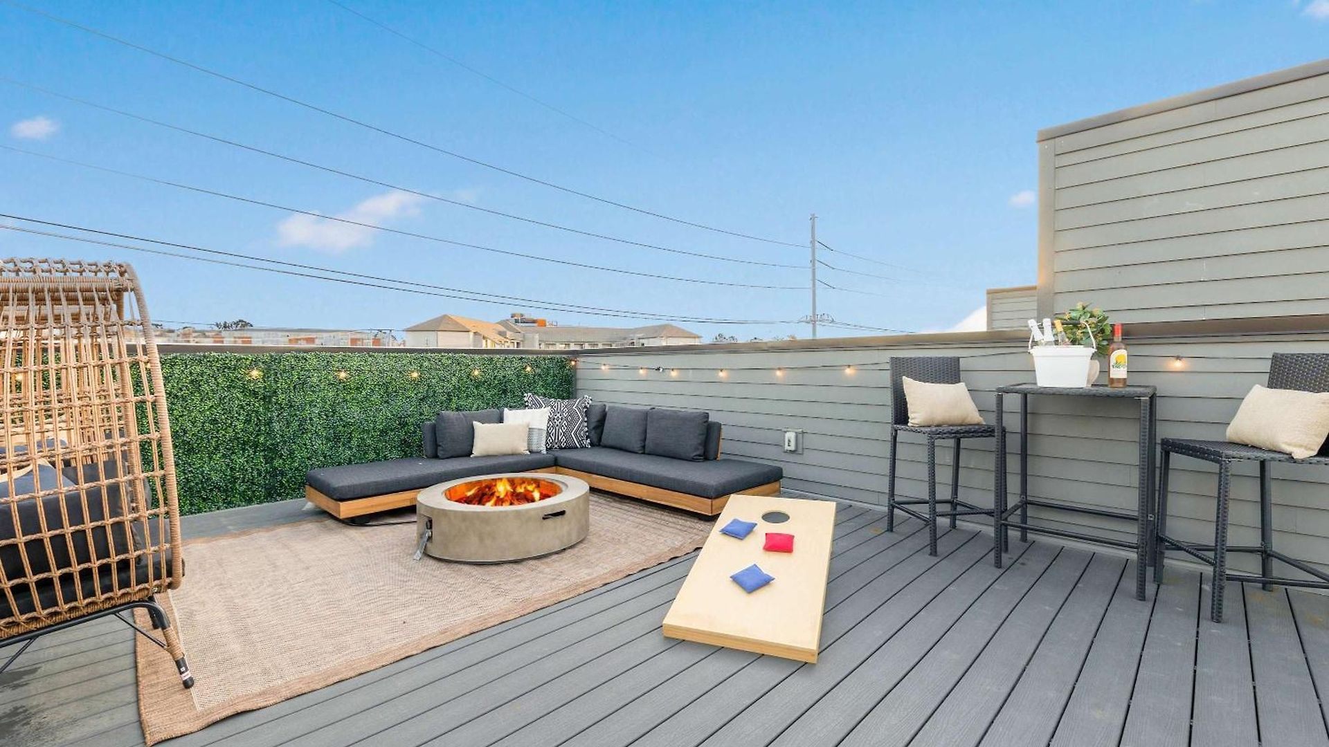 The Trillium - Beautifully Designed With Rooftop