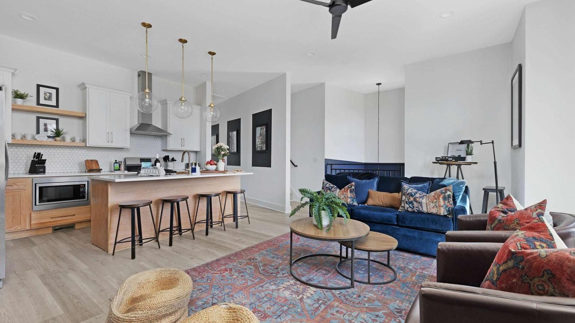 The Trillium - Beautifully Designed With Rooftop *