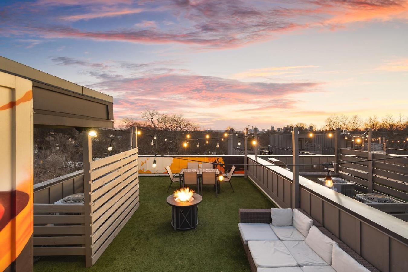 Holiday home 24k Escape - Rooftop Oasis, 3 Miles To Broadway! Nashville