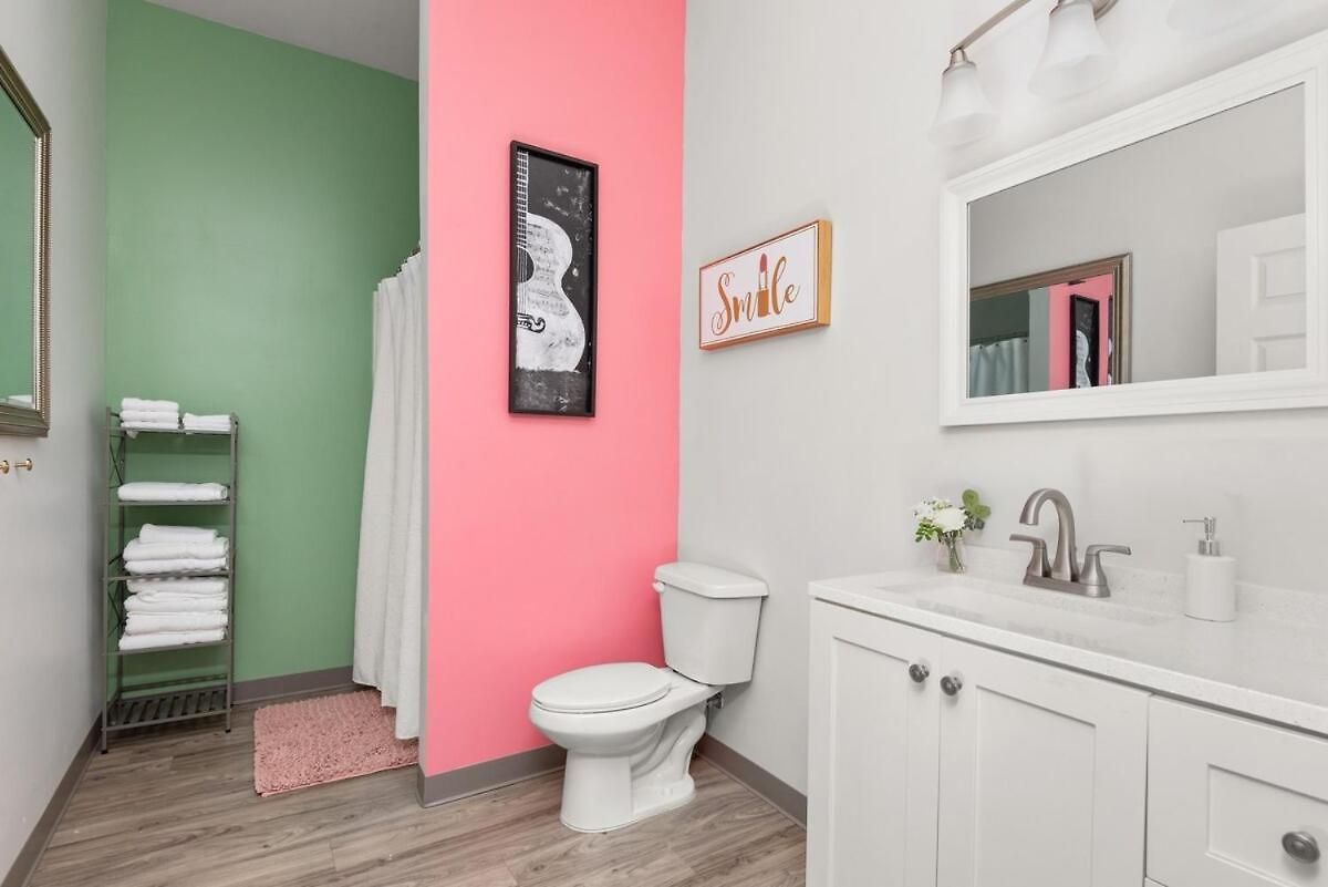 4br Condo, Sleeps 13 - Free Parking