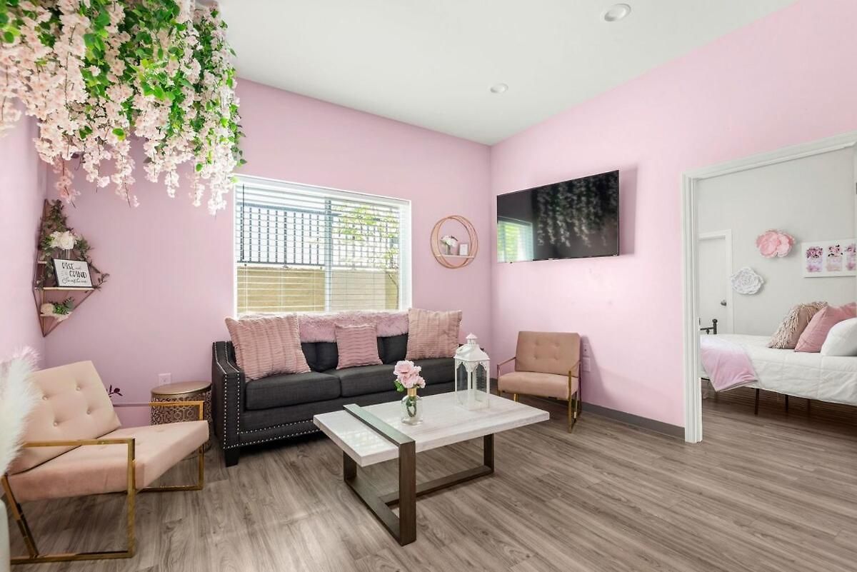 4br Condo, Sleeps 13 Near Broadway Apartment