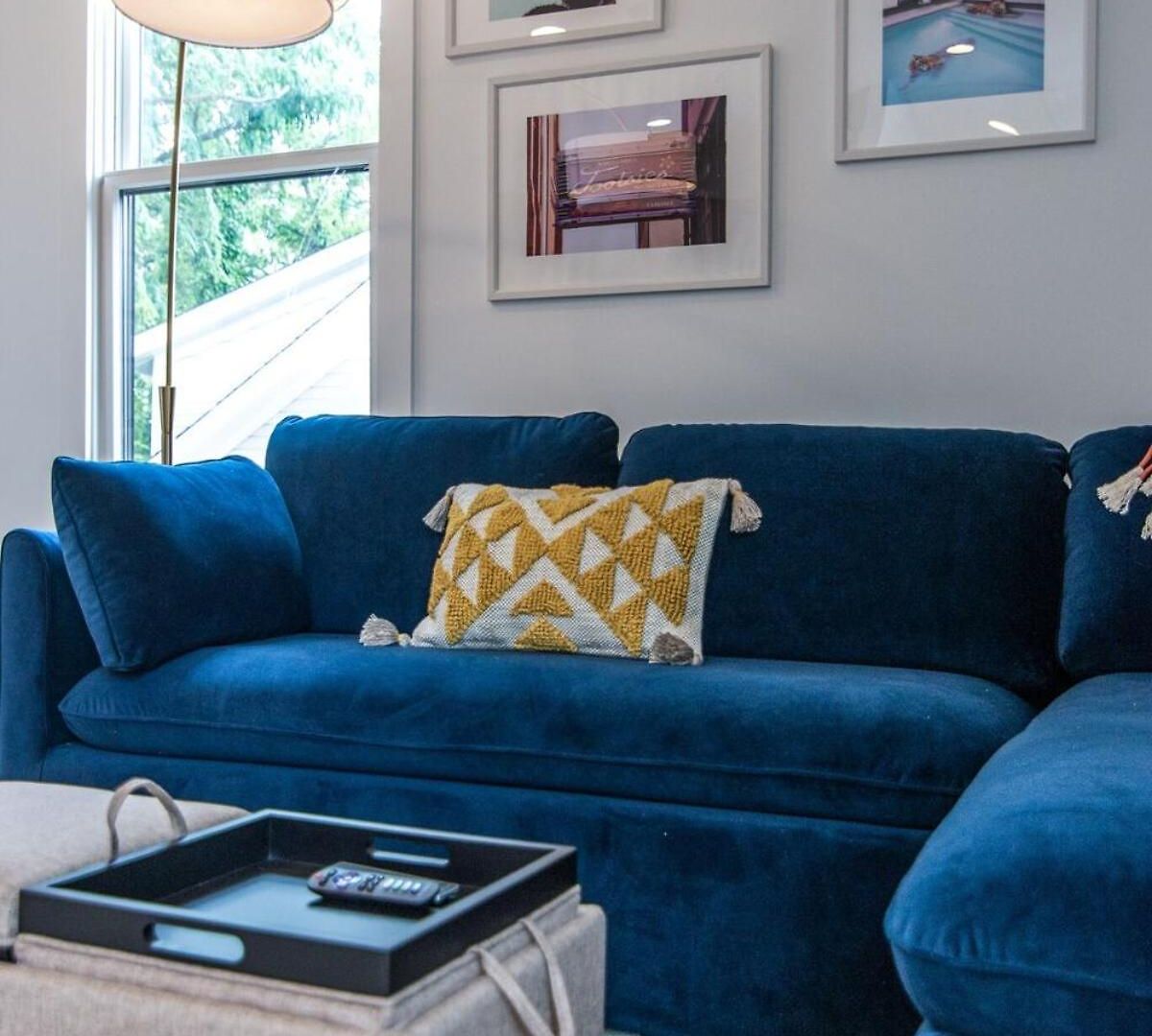 Modern East Retreat, Walk To Local Faves, Cozy Living Space, Smart Tvs & Fast Wifi, Full Kitchen, Garage & Workspace, Steps To Mas Tacos & Rosepepper, 10 Min To Broadway & Nissan Stadium, 24 Hr Hospitality *