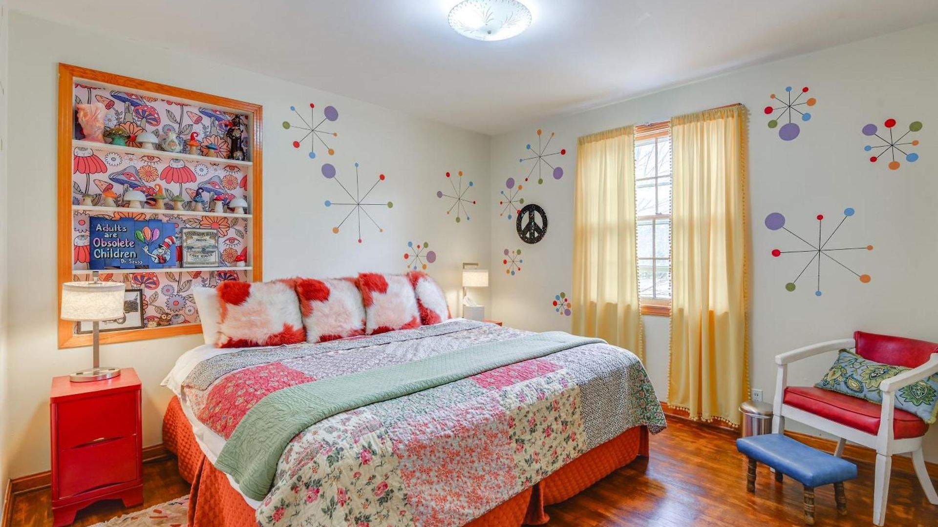 Holiday home 6 Mi To Downtown: 70s-themed In Nashville!