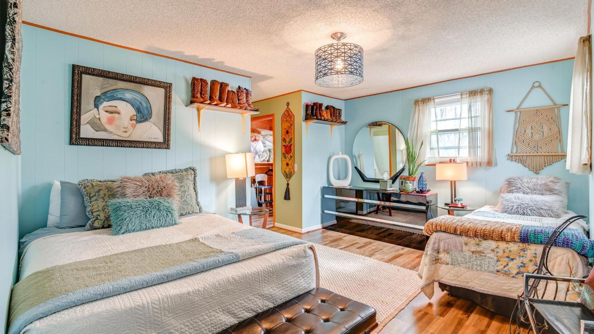 6 Mi To Downtown: 70s-themed In Nashville! Holiday home Nashville