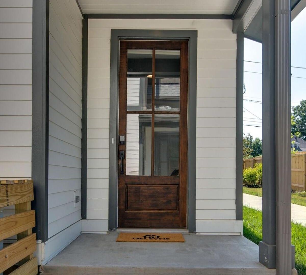 Modern East Townhome & Garage
