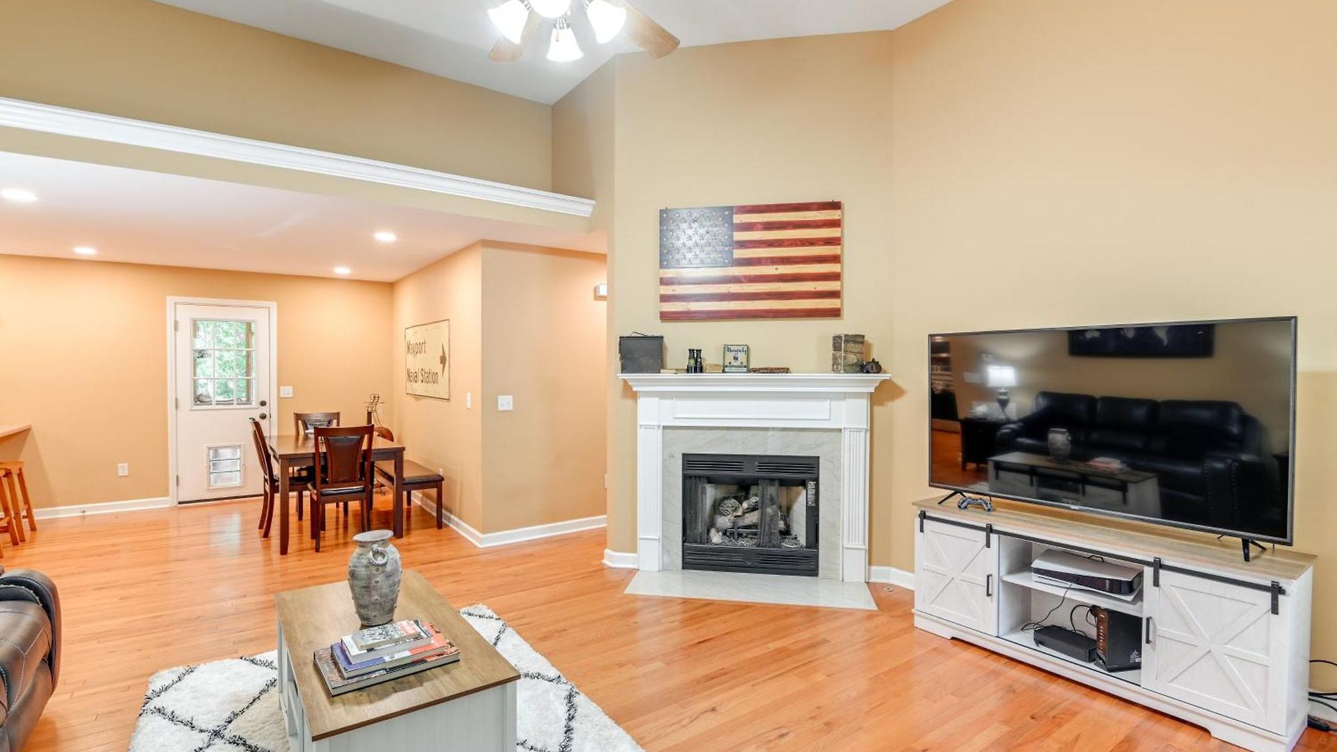 Cozy Hermitage W/ Deck: 11 Mi To Nashville! Holiday home Nashville