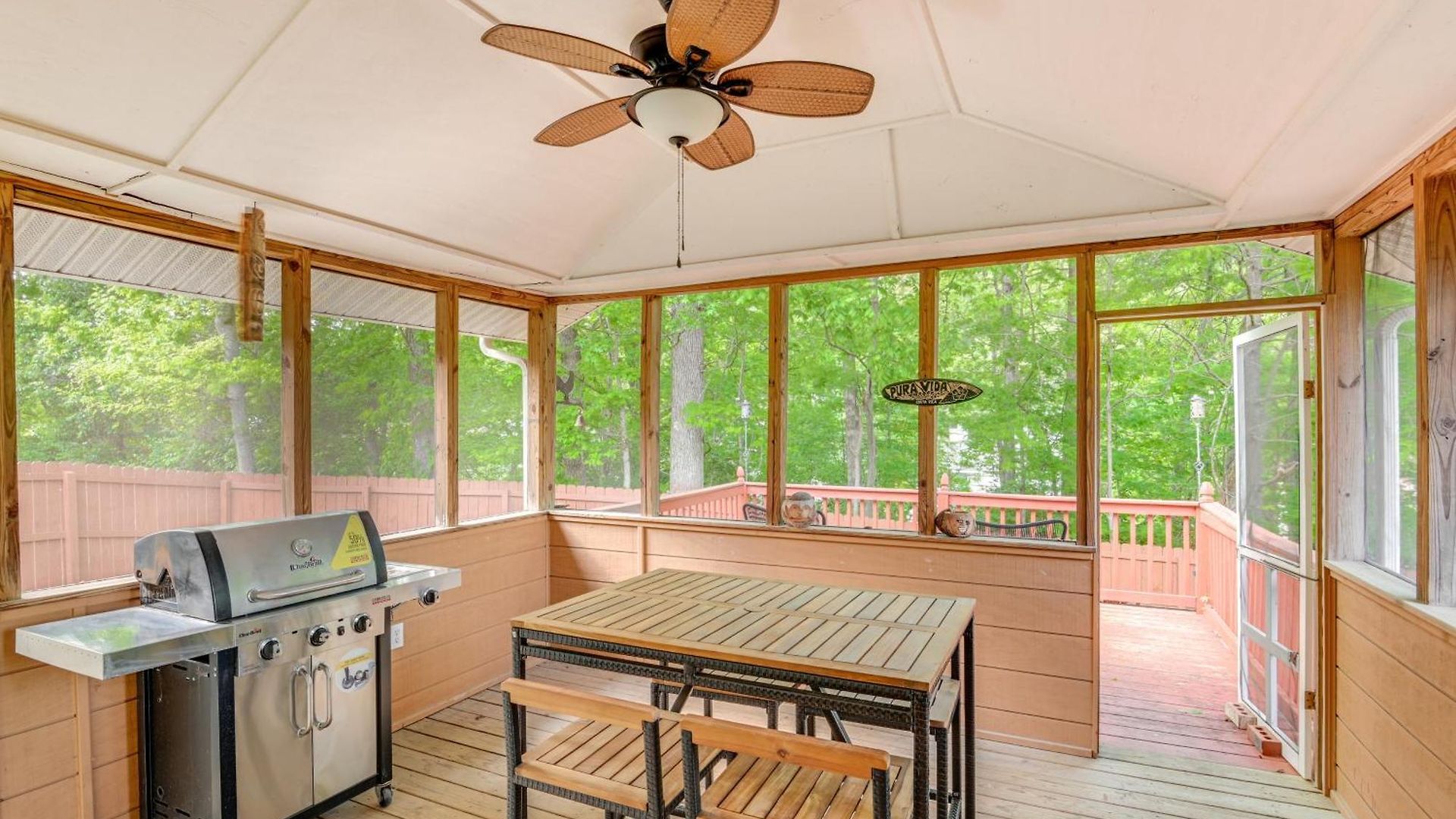 Holiday home Cozy Hermitage W/ Deck: 11 Mi To Nashville!