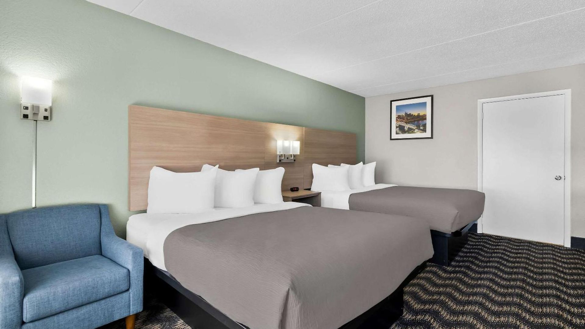 Quality - Opryland Area