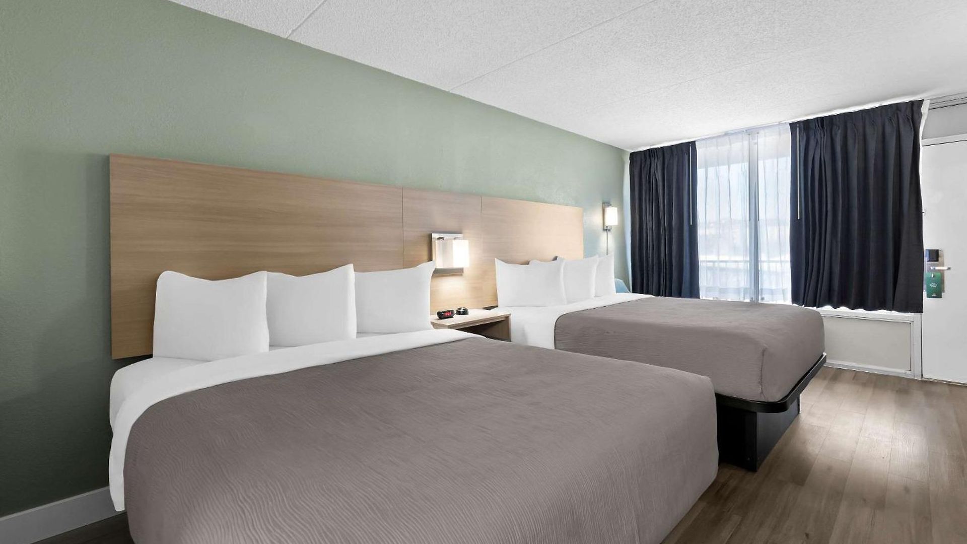 Quality - Opryland Area 4*
