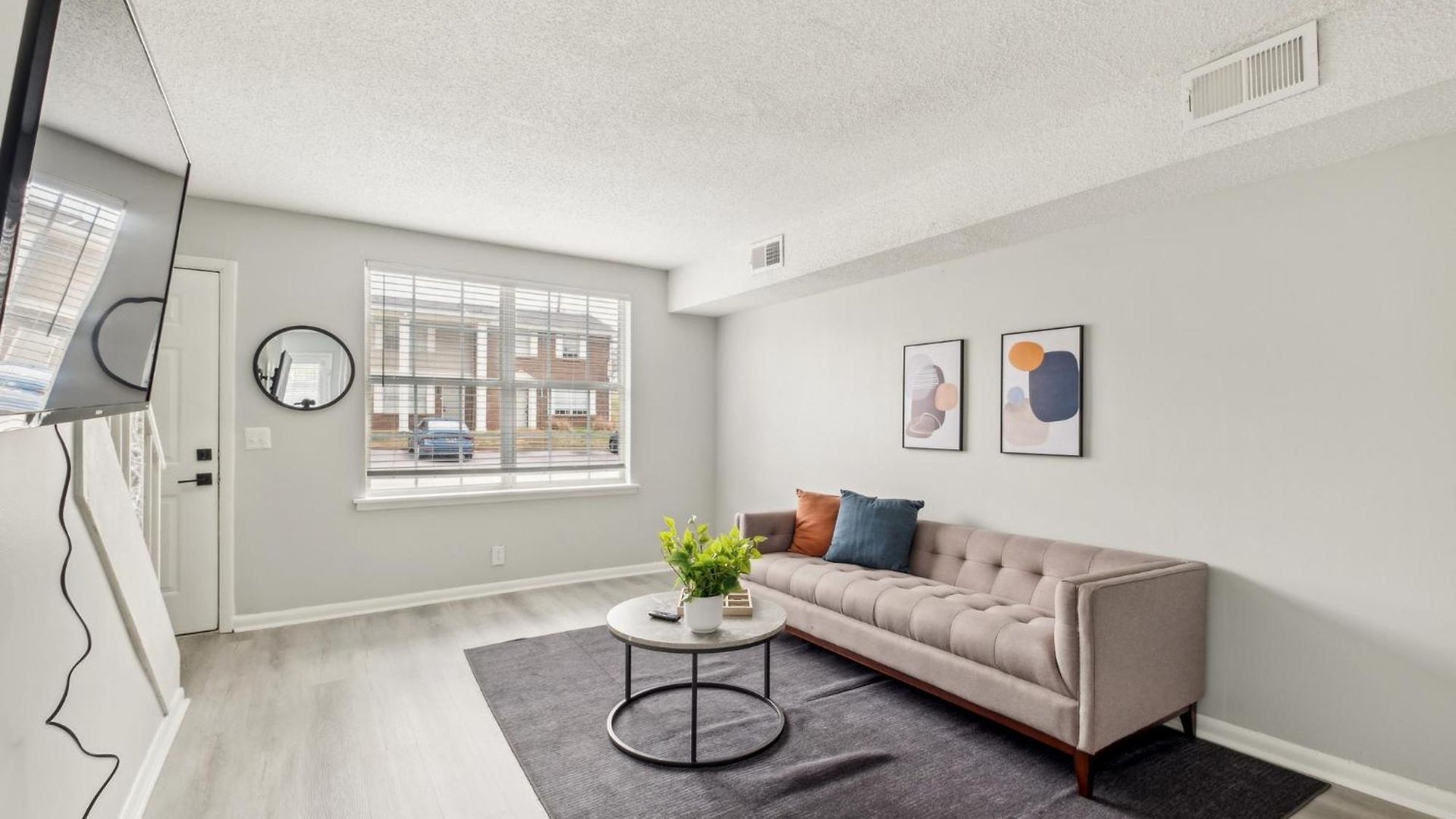 Apartment Brentwood U5 I Cozy & Comfy I 2bd I Free Parking *