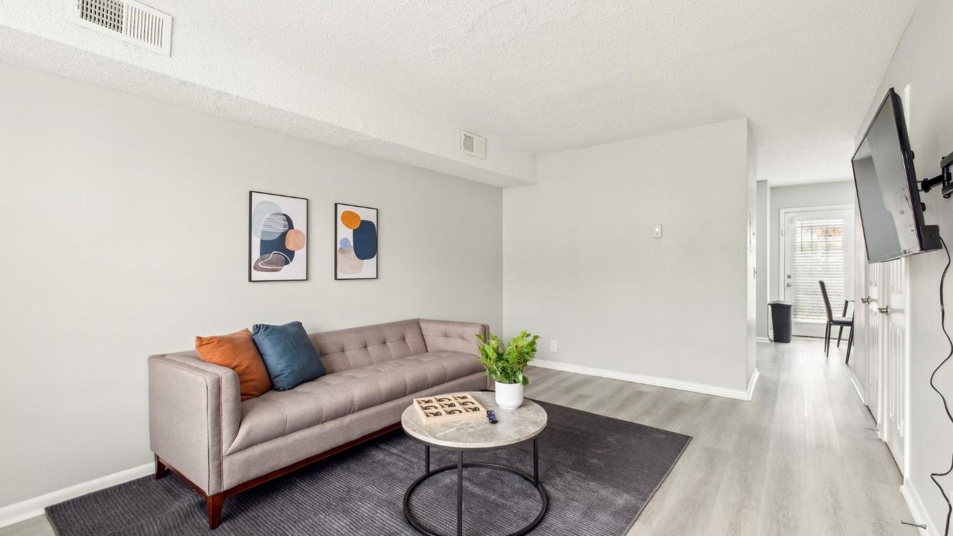 Brentwood U5 I Cozy & Comfy I 2bd I Free Parking